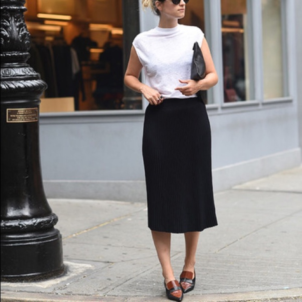 SOLD Celine Fall 2014 Pointed Toe Black Patent Loafer Flats 37.5 Old Celine Logo - Picture 4 of 12